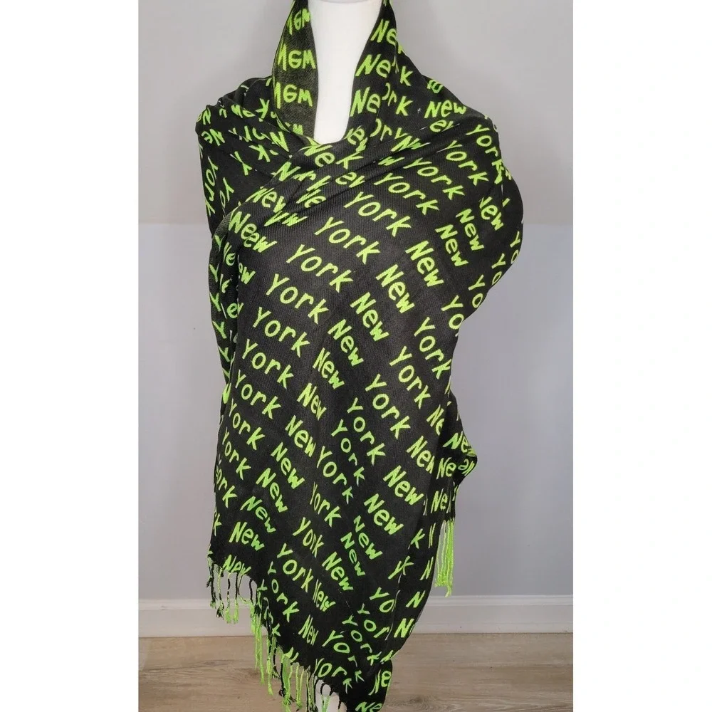 Cashmere New York City Graphic Scarf 100% Print Wrap Pashmina 27 x 67 Vtg‎ Chic